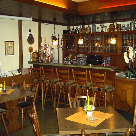 Weinstube Pension Moselbluemchen Zeltingen-Rachtig Dış mekan fotoğraf