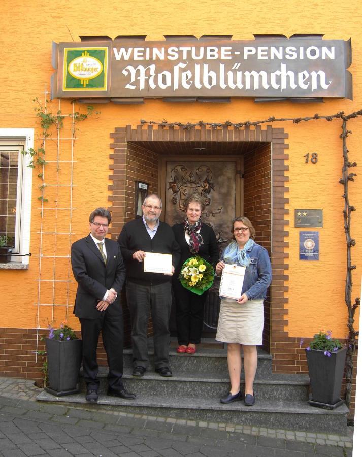 Weinstube Pension Moselbluemchen Zeltingen-Rachtig Dış mekan fotoğraf
